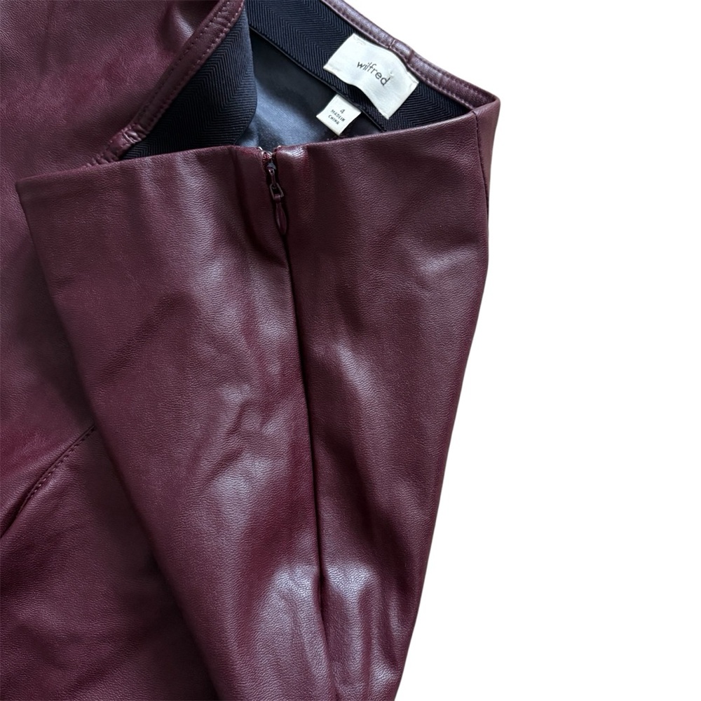 Aritzia Wilfred Roma Vegan Leather Oxblood Burgundy Flared Pants Sleek Size 4 - Picture 8 of 15
